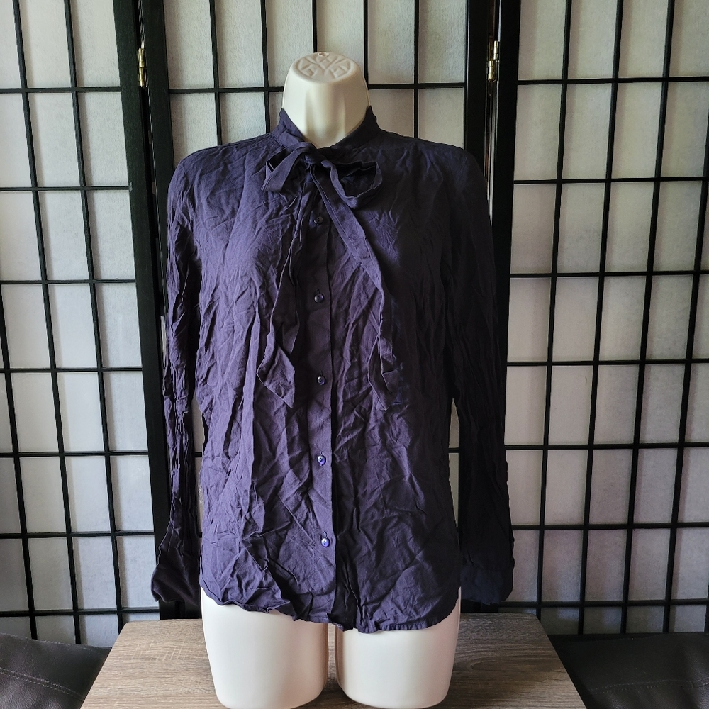 2/$8 • EUC Levi's Navy Button-Up Blouse
